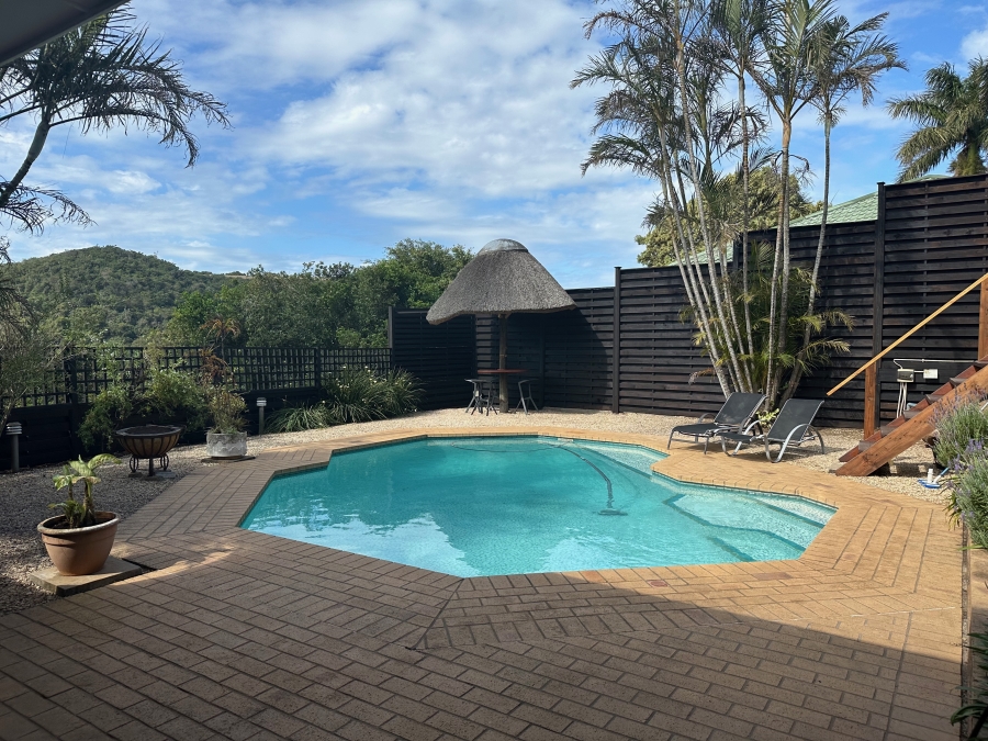 5 Bedroom Property for Sale in Gonubie North Eastern Cape